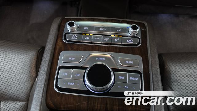 Kia K9 3.8 GDI AWD PlatinumⅡ 2019 — фото 18