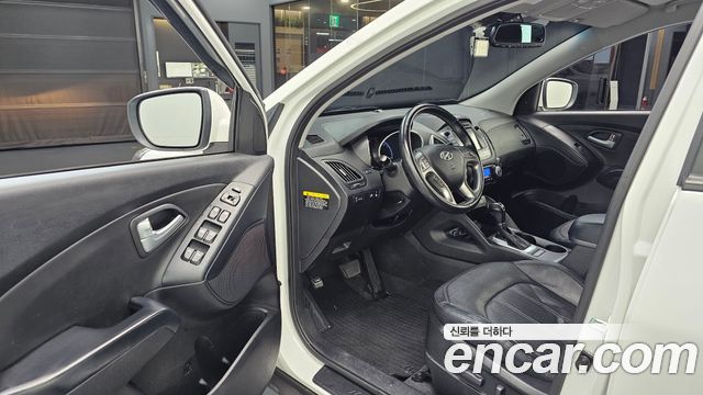 Hyundai Tucson ix Diesel(e-VGT) 2WD Modern 2014 — фото 10