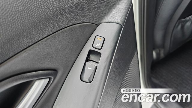 Hyundai Tucson ix Diesel(e-VGT) 2WD Modern 2014 — фото 33