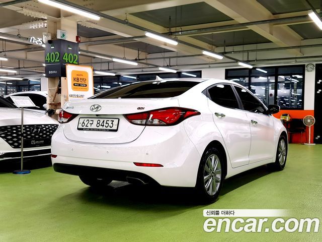 Hyundai Avante 1.6 GDi Modern Standard 2015 — фото 2