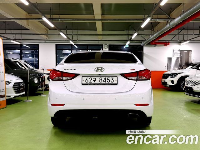 Hyundai Avante 1.6 GDi Modern Standard 2015 — фото 4