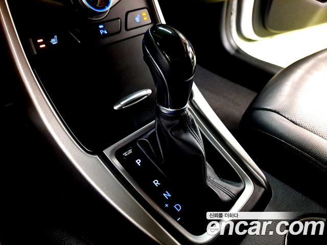 Hyundai Avante 1.6 GDi Modern Standard 2015 — фото 9