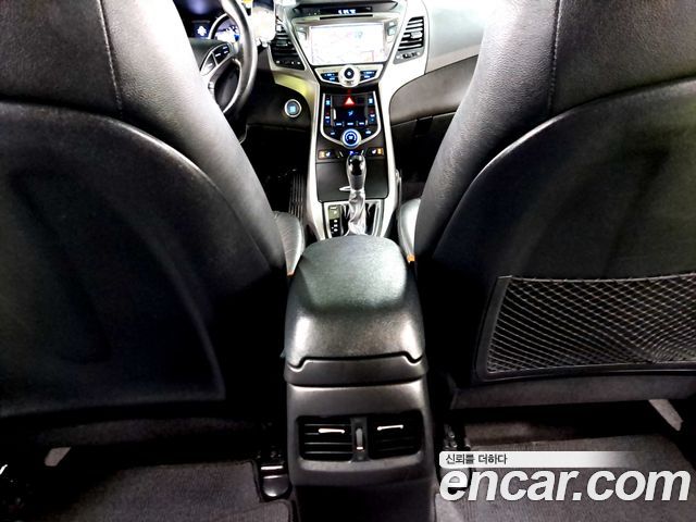 Hyundai Avante 1.6 GDi Modern Standard 2015 — фото 23