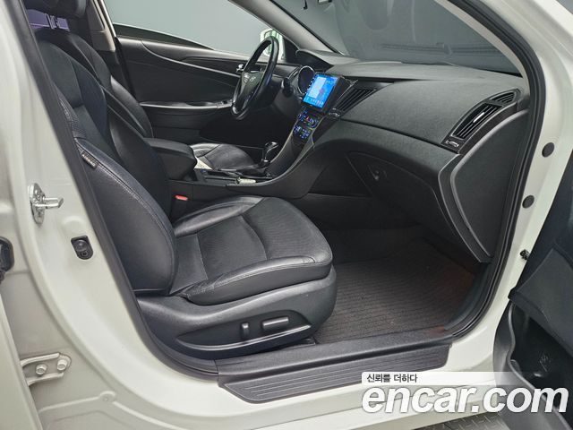 Hyundai Sonata The Brilliant CVVL Smart 2014 — фото 10