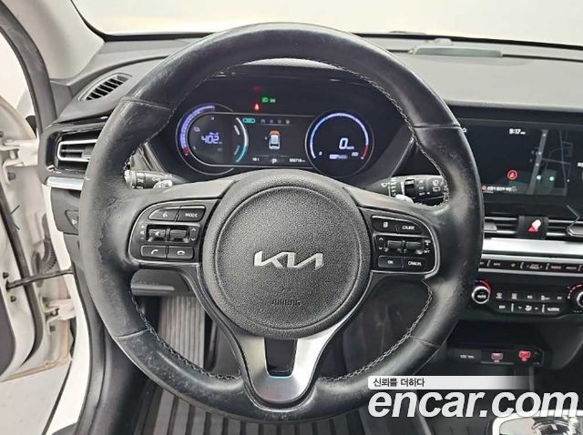 Kia Niro Plus Light (Taxi Trim) 2024 — фото 9