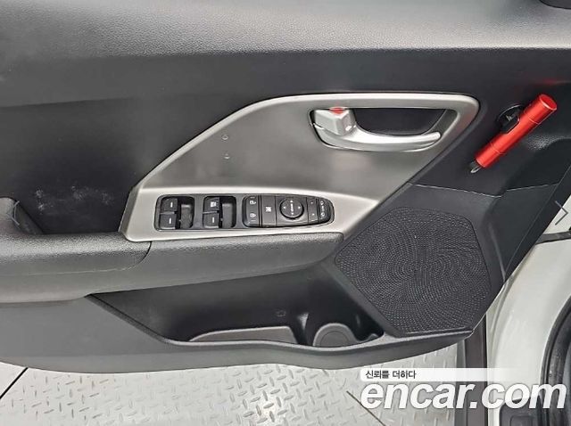 Kia Niro Plus Light (Taxi Trim) 2024 — фото 20