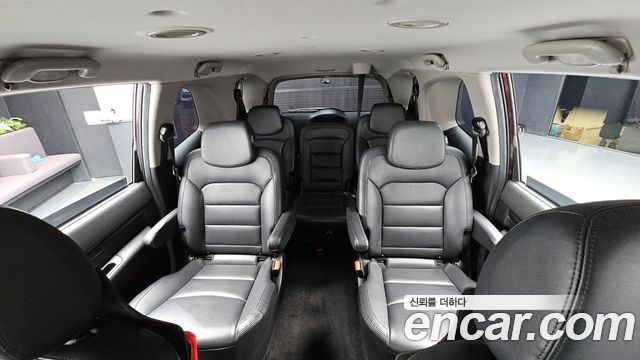 KG Mobility (SsangYong) Korando Turismo 4WD Outdoor Edition 9-seater 2017 — фото 13