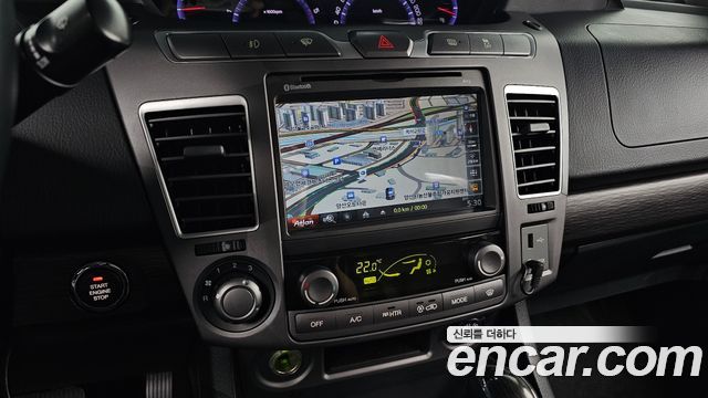 KG Mobility (SsangYong) Korando Turismo 4WD Outdoor Edition 9-seater 2017 — фото 15