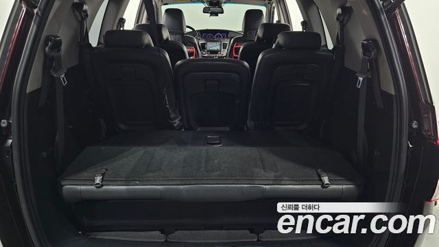 KG Mobility (SsangYong) Korando Turismo 4WD Outdoor Edition 9-seater 2017 — фото 33