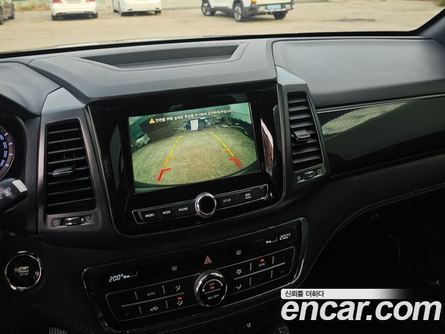 KG Mobility (SsangYong) Rexton Sports Khan Diesel 2.2 4WD Prestige 2021 — фото 13
