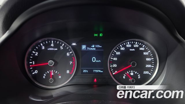 Kia Stonic 1.4 Prestige 2018 — фото 8