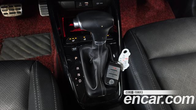 Kia Stonic 1.4 Prestige 2018 — фото 9
