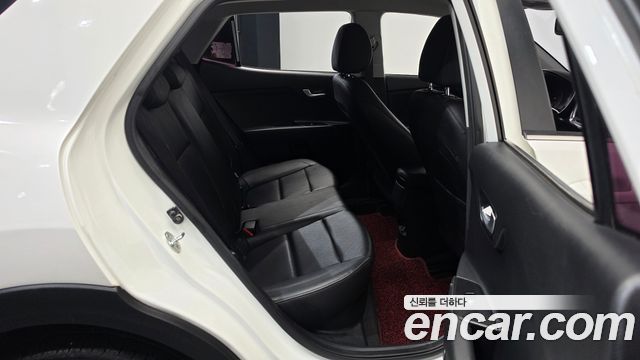 Kia Stonic 1.4 Prestige 2018 — фото 11