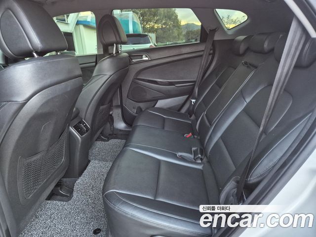 Hyundai Tucson Diesel 2.0 2WD Modern 2016 — фото 15