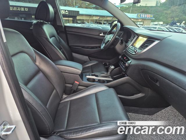 Hyundai Tucson Diesel 2.0 2WD Modern 2016 — фото 16