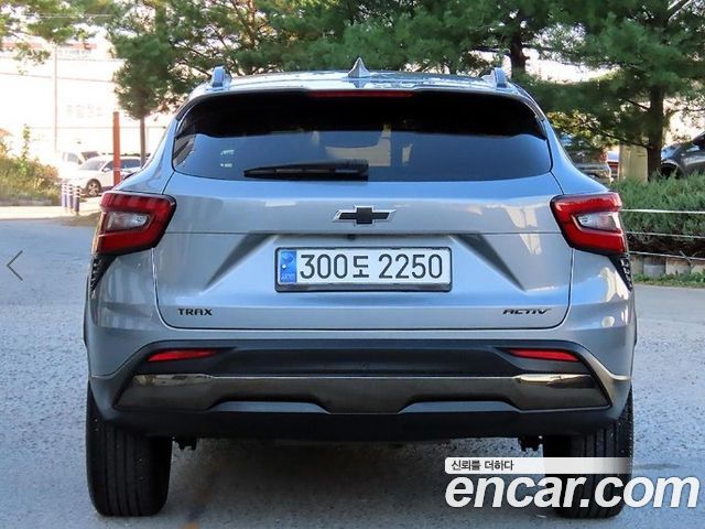 Chevrolet Trax Crossover 1.2 ACTIV Plus 2024 — фото 4