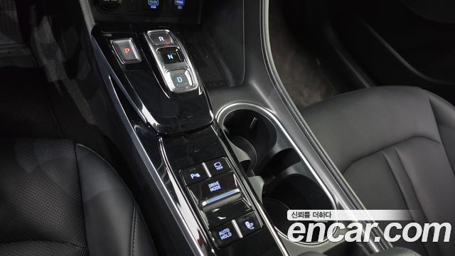 Hyundai Sonata (DN8) 2.0 Premium Family 2020 — фото 9
