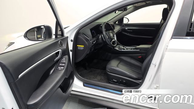 Hyundai Sonata (DN8) 2.0 Premium Family 2020 — фото 10