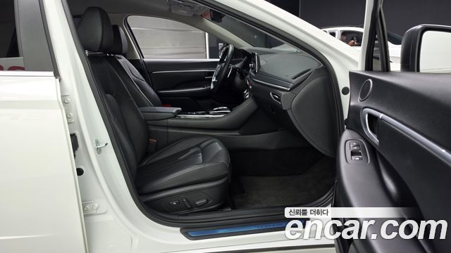 Hyundai Sonata (DN8) 2.0 Premium Family 2020 — фото 11