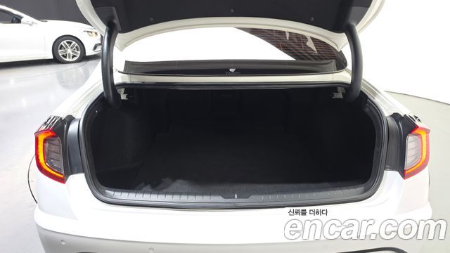 Hyundai Sonata (DN8) 2.0 Premium Family 2020 — фото 20