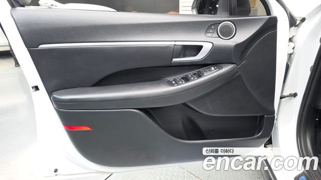 Hyundai Sonata (DN8) 2.0 Premium Family 2020 — фото 24