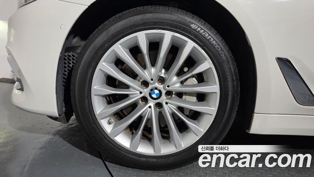 BMW 5 Series (G30) 530i xDrive Luxury Plus 2020 — фото 5