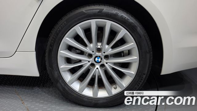 BMW 5 Series (G30) 530i xDrive Luxury Plus 2020 — фото 21