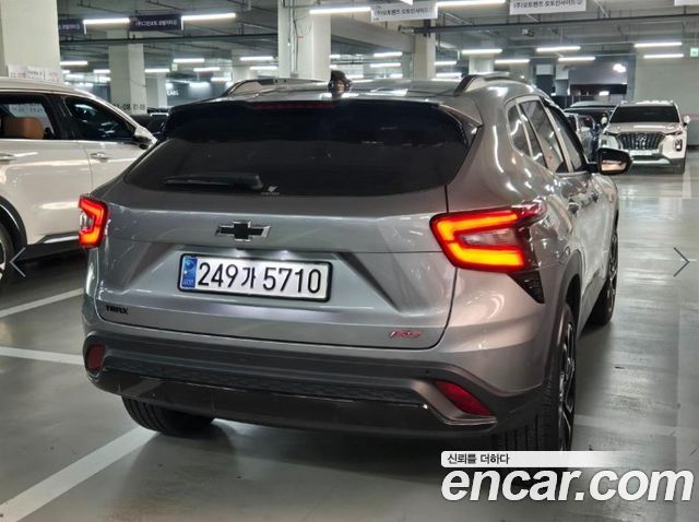 Chevrolet Trax Crossover 1.2 RS 2024 — фото 3