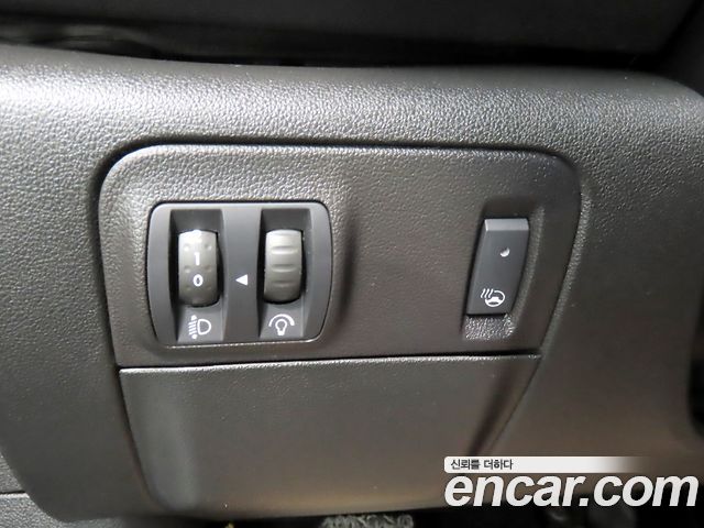 Renault Korea SM6 2.0 GDe SE 2019 — фото 19