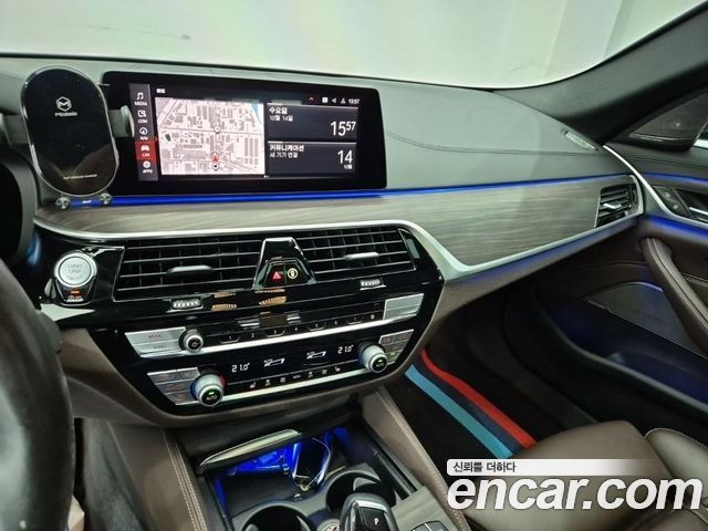 BMW 5 Series (G30) 520i M Sport 2020 — фото 10