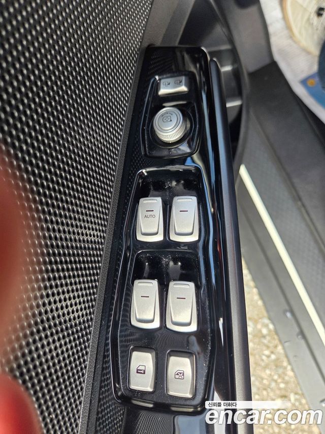 KG Mobility (SsangYong) Tivoli VX 2WD 2017 — фото 15