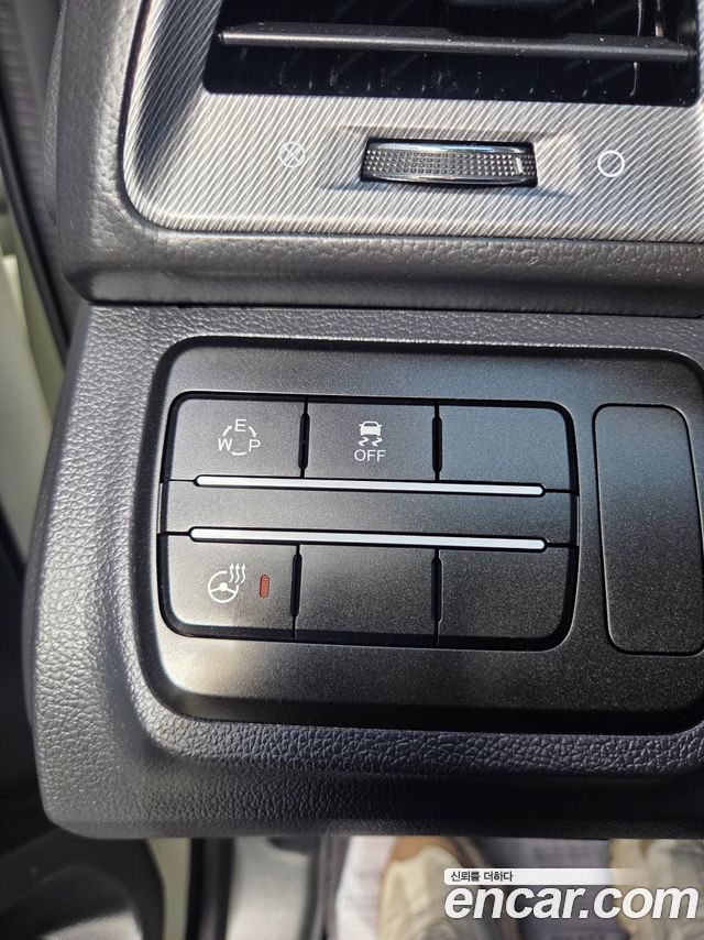 KG Mobility (SsangYong) Tivoli VX 2WD 2017 — фото 16