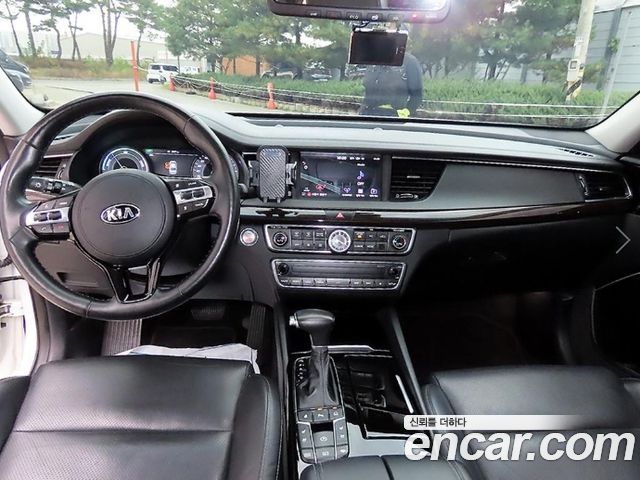 Kia K7 Hybrid Noblesse 2017 — фото 7