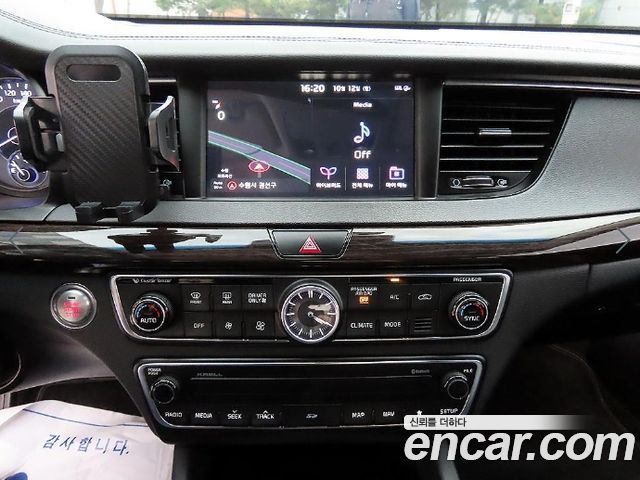 Kia K7 Hybrid Noblesse 2017 — фото 17
