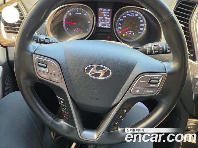 Hyundai Santa Fe (DM) Diesel(e-VGT) 2.0 2WD Morden 2015 — фото 16