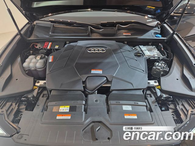 Audi Q8 (4M) 55 TFSI Quattro Premium 2023 — фото 6