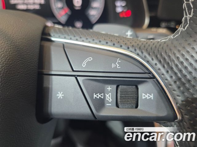 Audi Q8 (4M) 55 TFSI Quattro Premium 2023 — фото 18