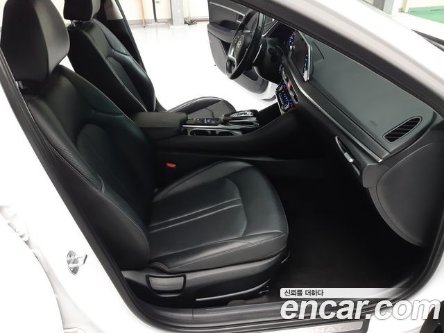 Hyundai Sonata (DN8) 2.0 LPG(rental car) Smart 2020 — фото 17