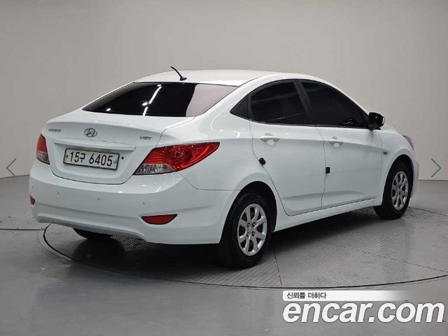 Hyundai Accent (New) Diesel 1.6 VGT Luxury 2012 — фото 4