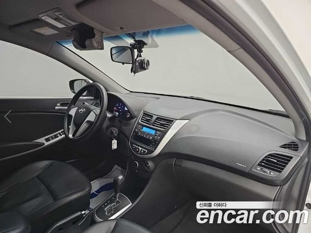 Hyundai Accent (New) Diesel 1.6 VGT Luxury 2012 — фото 19