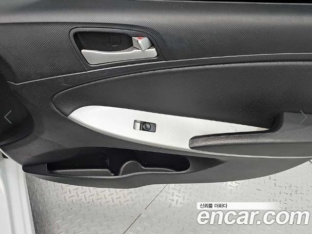 Hyundai Accent (New) Diesel 1.6 VGT Luxury 2012 — фото 21