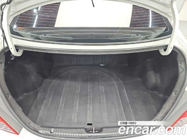 Hyundai Accent (New) Diesel 1.6 VGT Luxury 2012 — фото 22