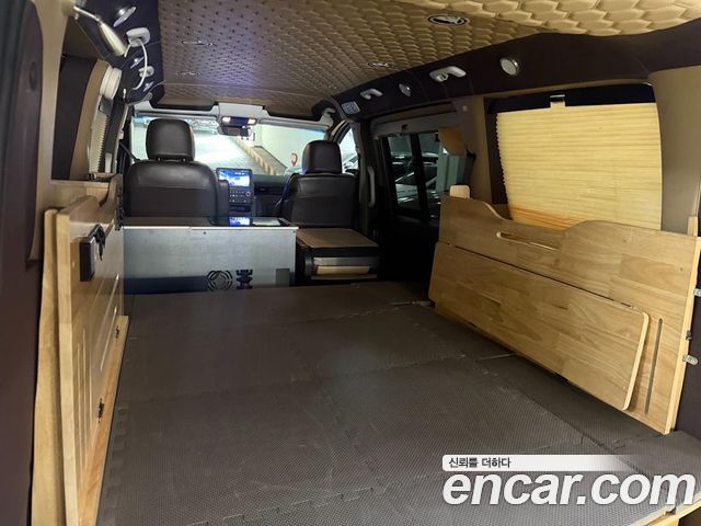 Hyundai Staria 2WD Camping Car Special Vehicle 2022 — фото 23