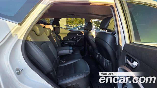 Hyundai Santa Fe (DM) Diesel(e-VGT) 2.0 4WD Premium 2014 — фото 15