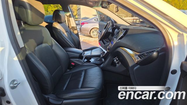 Hyundai Santa Fe (DM) Diesel(e-VGT) 2.0 4WD Premium 2014 — фото 16