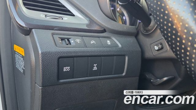 Hyundai Santa Fe (DM) Diesel(e-VGT) 2.0 4WD Premium 2014 — фото 22