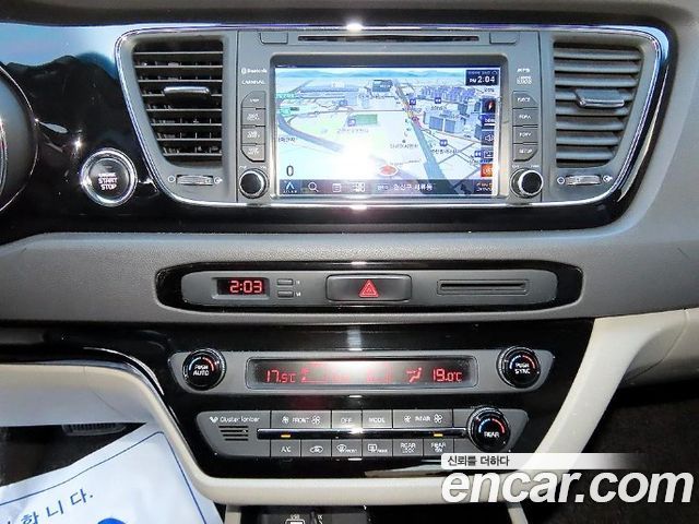 Kia Carnival 9-seater Prestige 2016 — фото 16
