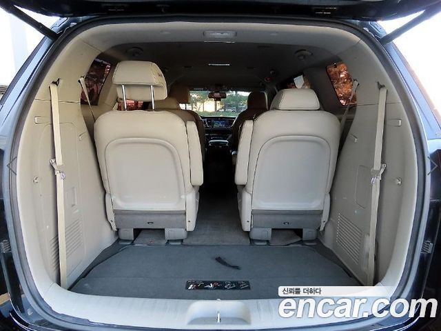 Kia Carnival 9-seater Prestige 2016 — фото 20