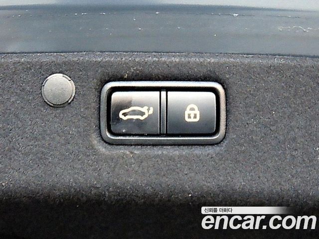 Hyundai Grandeur Hybrid (IG) Exclusive Special 2018 — фото 21
