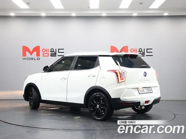 KG Mobility (SsangYong) Tivoli LX 2WD HI-DLX 2015 — фото 2